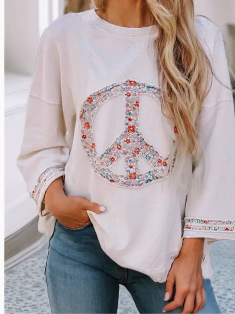White Embellished Peace Sign Long-Sleeve Sweatshirt